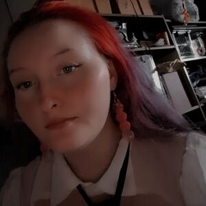 Meet your Posher, Lexa